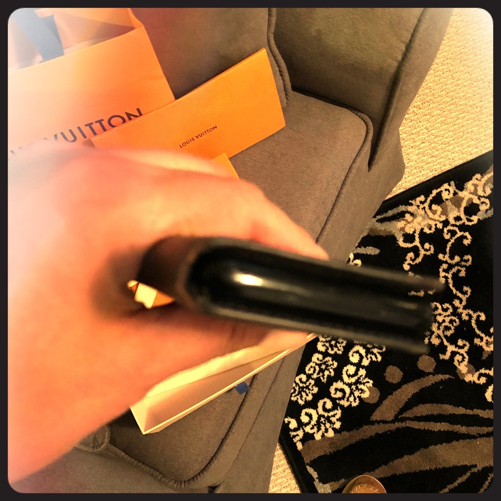 Pre - owned Louis Vuitton iPhone X phone case.